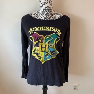 Harry Potter Hogwarts crest long sleeved black t shirt super comfy bold colors